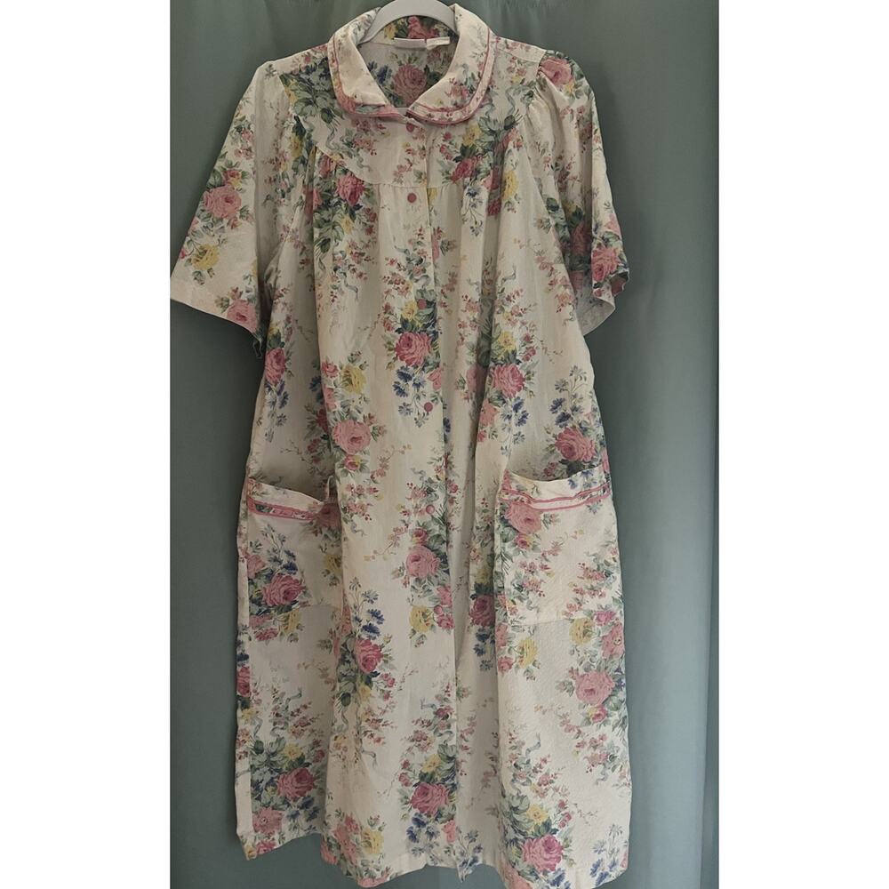 Vintage Floral Coffee Time Snap-Front Housecoat Robe Loungewear White Pink XL